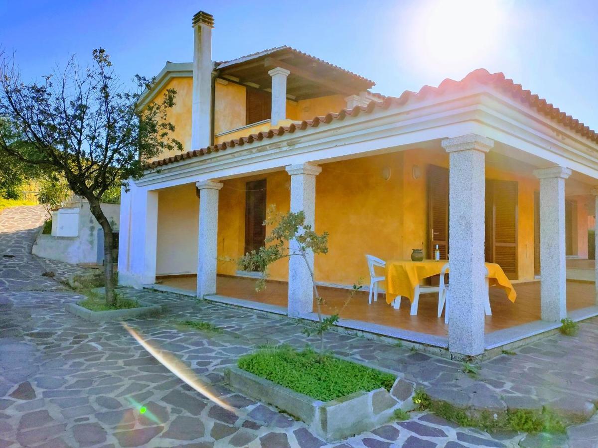 Sardinia Baya Sant'Anna Apartment Будони Екстериор снимка
